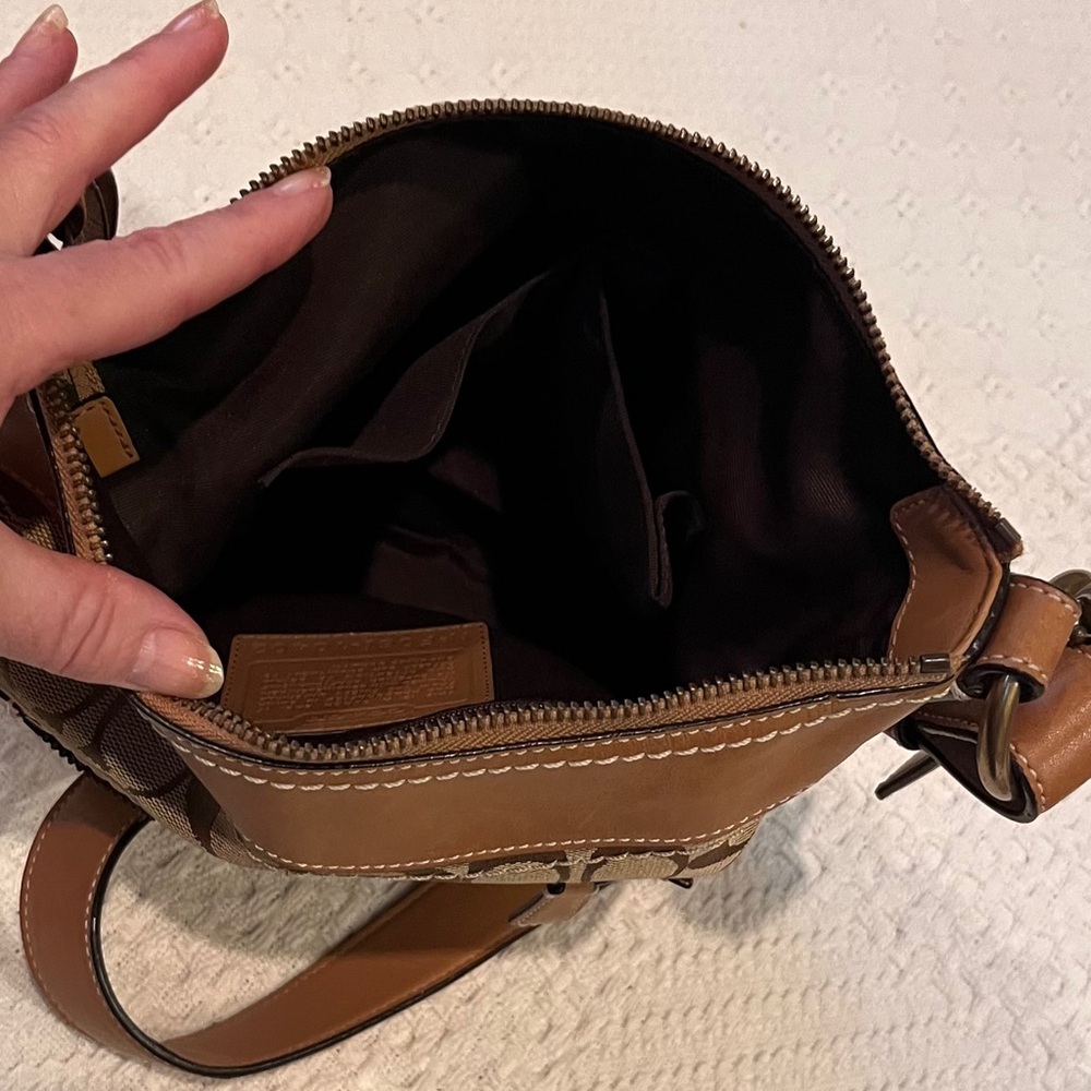Vintage Coach Signature Jacquard Canvas Crossbody Brown Leather Trim and Hangtag - Picture 12 of 12